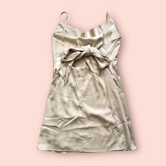 Petite bow tie back satin slip mini dress by Nasty Gal in size 8 - Picture 6 of 8